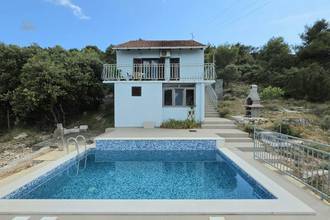 Thumbnail von House with swimming pool and sea view in a quiet location