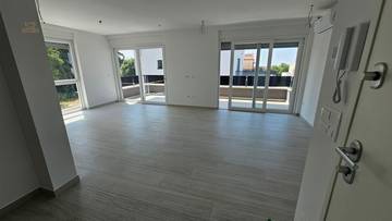 Thumbnail von Modern penthouse with roof terrace and sea view