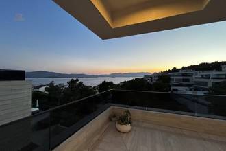 Thumbnail von Modern new-build villa with swimming pool and sea view