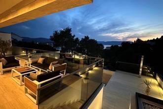 Thumbnail von Modern new-build villa with swimming pool and sea view