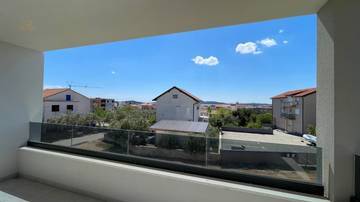 Thumbnail von Modern new-build apartment with sea view