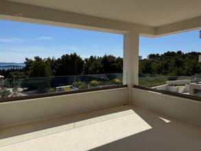 Thumbnail von Newly built apartment with sea view, terrace, and elevator near the beach and city center