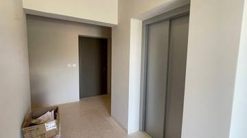 Thumbnail von Newly built apartment with sea view, terrace, and elevator near the beach and city center