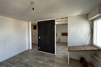 Thumbnail von Bright apartment with sea view and balcony on the 13th floor