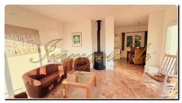 Thumbnail von Immogold Lago Maggiore Well-maintained semi-detached house, great panoramic and lake view in a harmonious and sunny landscape location