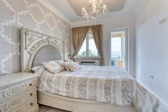 Thumbnail von Luxurious maisonette apartment in an elegant villa with a pool and sea view