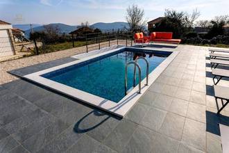 Thumbnail von Villa with pool and sea view