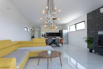 Thumbnail von Villa with pool and sea view