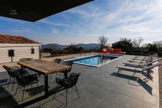 Thumbnail von Villa with pool and sea view
