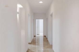 Thumbnail von Newly renovated ground-floor apartment with garden and sea view