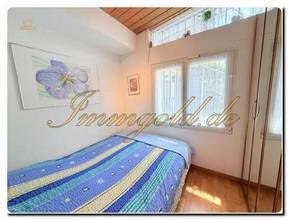 Thumbnail von Modernly renovated, exclusive, single-story detached house with a breathtaking lake view in a sunny, peaceful location.