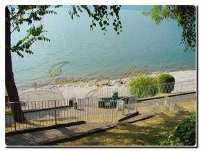 Thumbnail von Modernly renovated, exclusive, single-story detached house with a breathtaking lake view in a sunny, peaceful location.