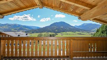 Thumbnail von Country house with a panoramic view in a sunny, peaceful location
