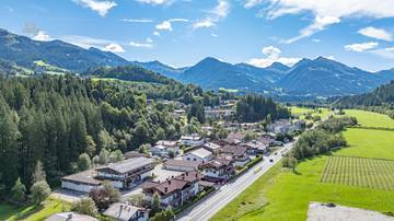 Thumbnail von 3,800 m² building plot with views of Kaiser, Hahnenkamm, and Südberge