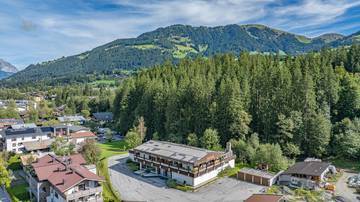 Thumbnail von 3,800 m² building plot with views of Kaiser, Hahnenkamm, and Südberge