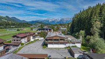 Thumbnail von 3,800 m² building plot with views of Kaiser, Hahnenkamm, and Südberge
