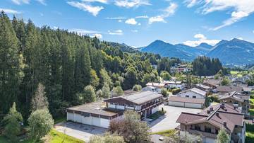 Thumbnail von 3,800 m² building plot with views of Kaiser, Hahnenkamm, and Südberge