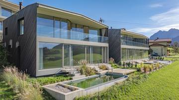 Thumbnail von Architect's villa with pool and unobstructed view