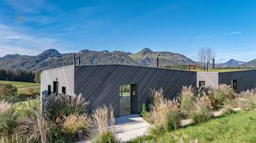 Thumbnail von Architect's villa with pool and unobstructed view