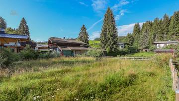 Thumbnail von Plot with building permit for an exclusive chalet