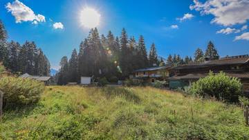 Thumbnail von Plot with building permit for an exclusive chalet