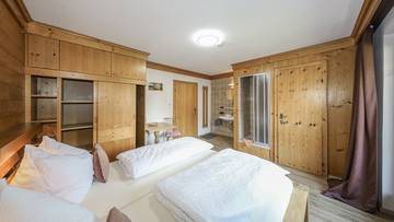 Thumbnail von Single-family house with private room rental