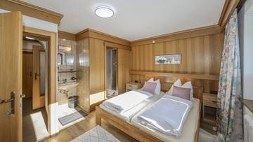 Thumbnail von Single-family house with private room rental