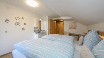 Thumbnail von Single-family house with private room rental