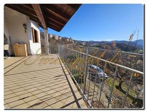 Thumbnail von Exclusive at Immogold®: Detached country house with a breathtaking panoramic view over the Langhe