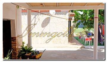 Thumbnail von Exclusive at Immogold® MWS 243826 Spacious estate with two houses, pool, and private vegetable garden in a quiet location
