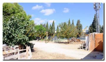 Thumbnail von Exclusive at Immogold® MWS 243826 Spacious estate with two houses, pool, and private vegetable garden in a quiet location