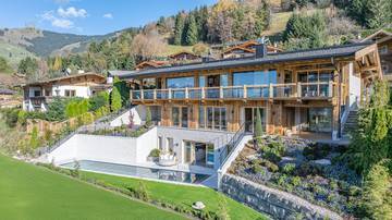 Thumbnail von Unique luxury villa in an unobstructed prime location