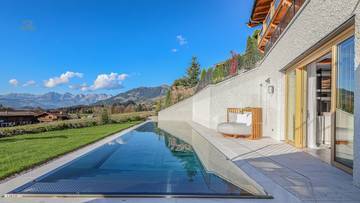 Thumbnail von Unique luxury villa in an unobstructed prime location