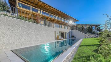 Thumbnail von Unique luxury villa in an unobstructed prime location