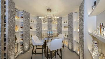 Thumbnail von Unique luxury villa in an unobstructed prime location