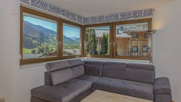 Thumbnail von 4-room apartment with a breathtaking view in a sunny, peaceful location