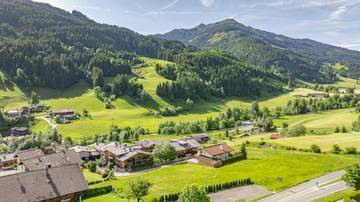 Thumbnail von Property with extensive distant views - primary residence