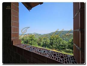 Thumbnail von Exclusive villa shell with a breathtaking panoramic view and approximately 5,500 m² of land. Create your personal dream home in Piedmont.