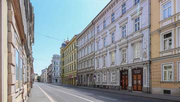 Thumbnail von Townhouse near the opera with building permit for 9 exclusive apartments