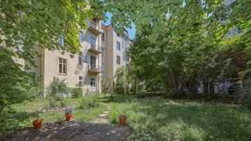 Thumbnail von Townhouse near the opera with building permit for 9 exclusive apartments