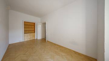 Thumbnail von Townhouse near the opera with building permit for 9 exclusive apartments