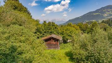 Thumbnail von Property for locals in a sunny, peaceful location