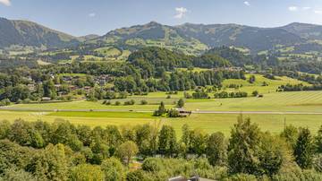 Thumbnail von Property for locals in a sunny, peaceful location