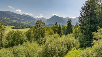 Thumbnail von Property for locals in a sunny, peaceful location