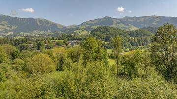 Thumbnail von Property for locals in a sunny, peaceful location