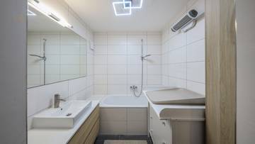 Thumbnail von Exclusive terrace apartment with a view over the city of Innsbruck