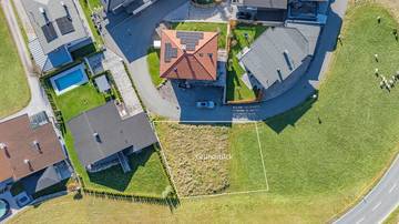 Thumbnail von Sunny building plot for your new home