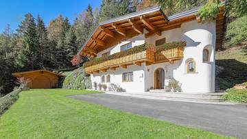 Thumbnail von Property in a unique prime location with unobstructed panoramic view