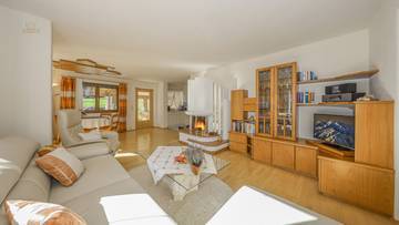 Thumbnail von Property in a unique prime location with unobstructed panoramic view