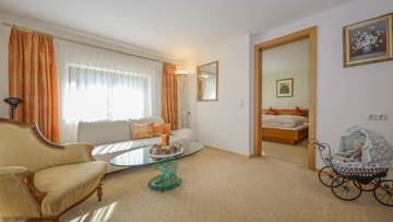 Thumbnail von Property in a unique prime location with unobstructed panoramic view